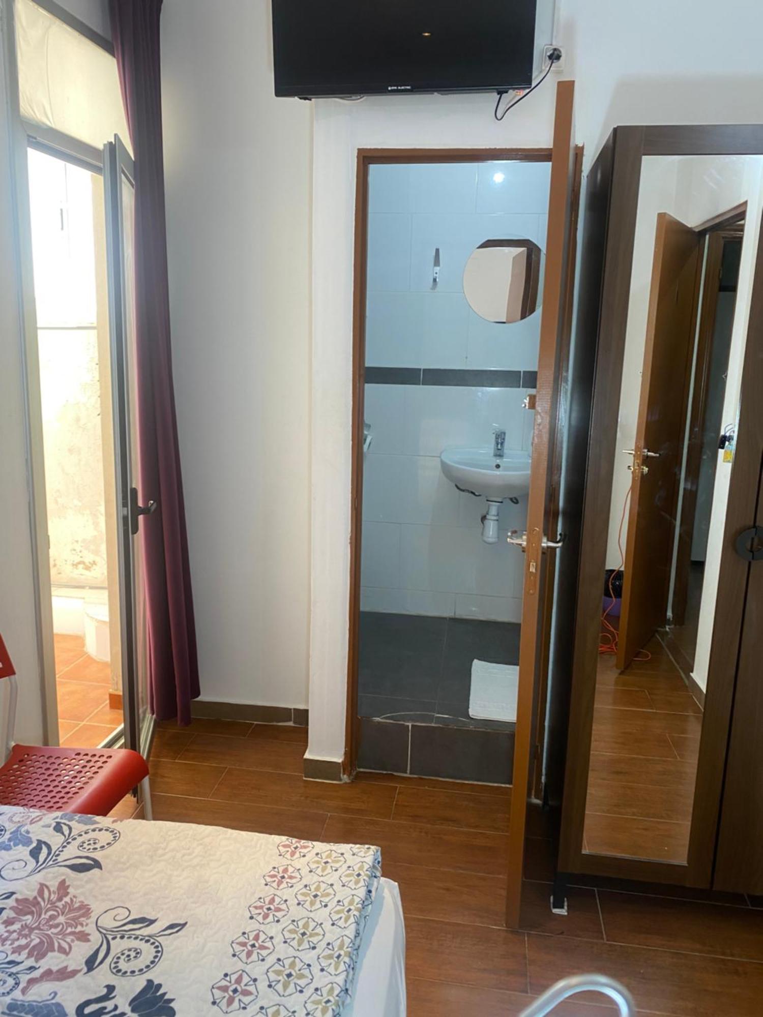 Hostal Granvia 628 Barcelona Exteriér fotografie